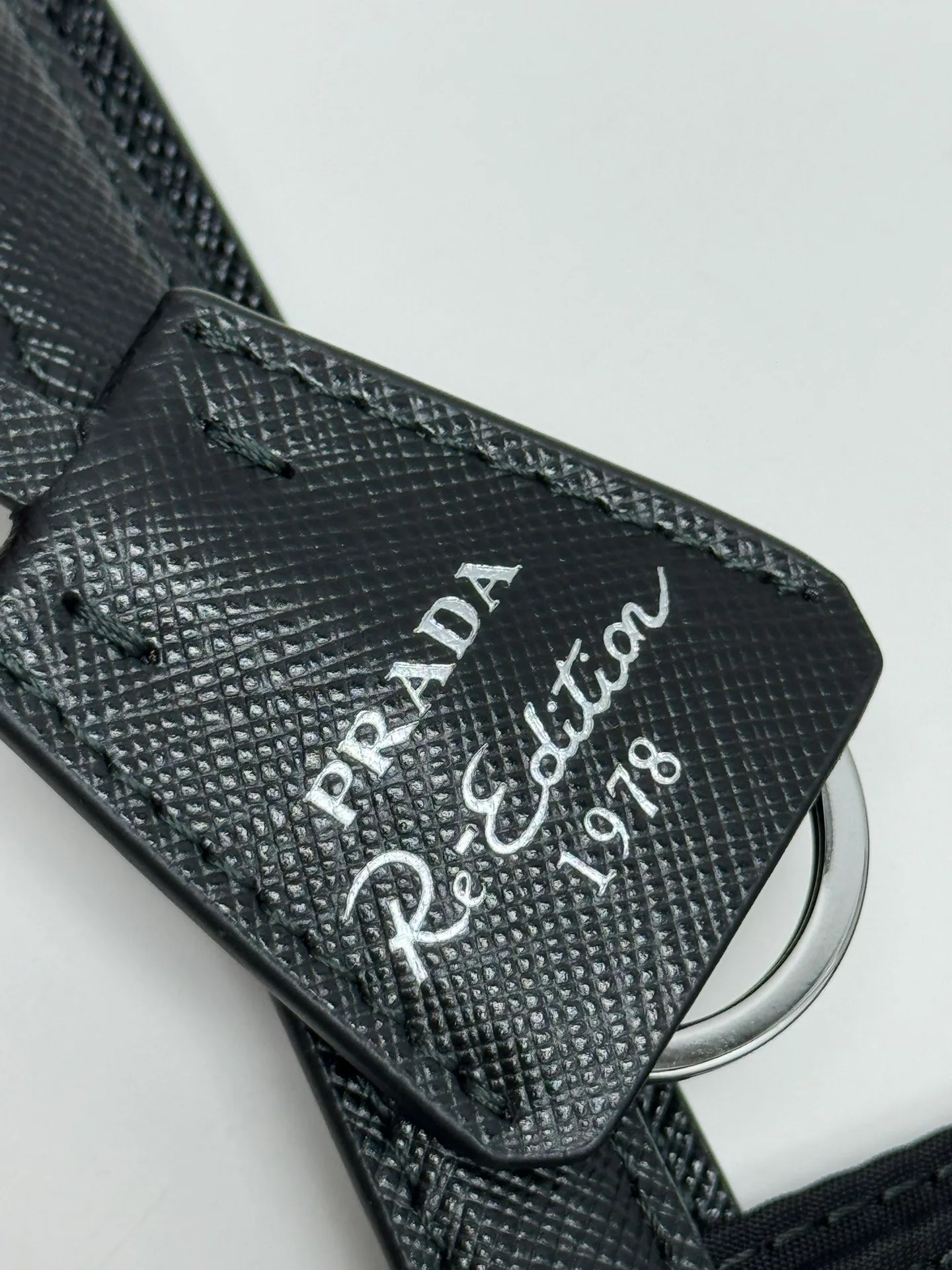 Классические Сумки Женские Prada 1481730