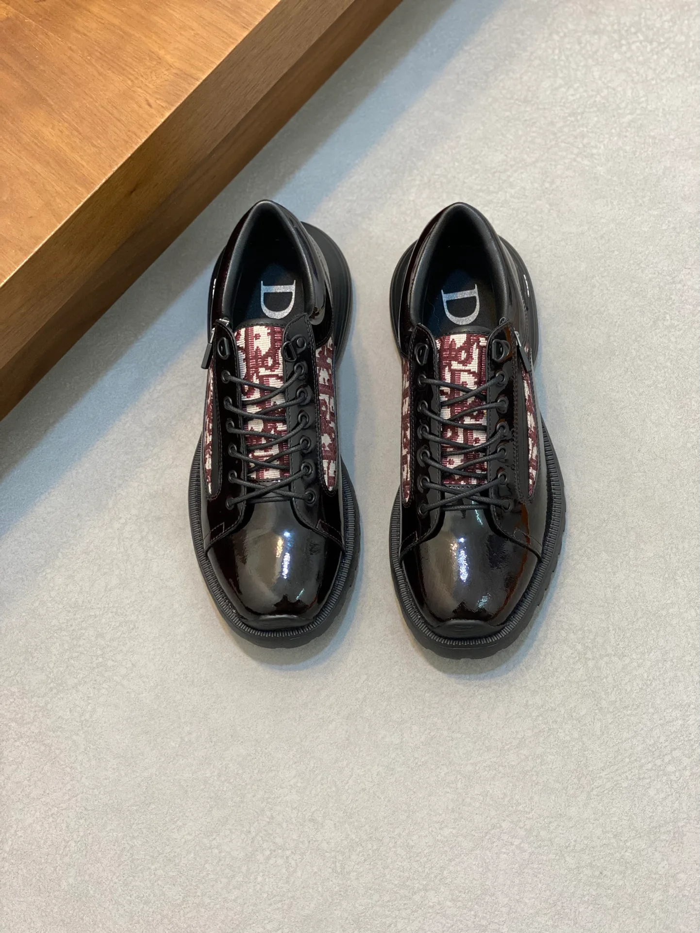 Кроссовки Мужские Christian Dior 10697491