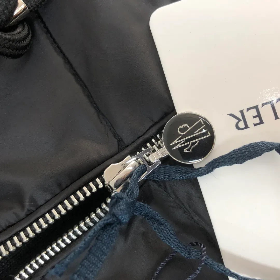 Куртки И Пуховики Мужские Moncler 375473