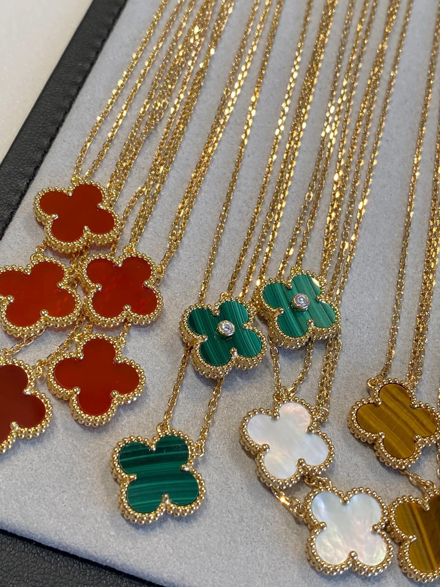 Бижутерия Van Cleef & Arpels 36410