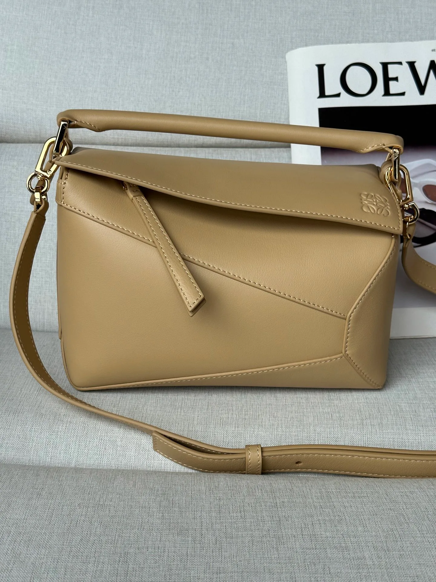 Классические Сумки Женские Loewe 13339538