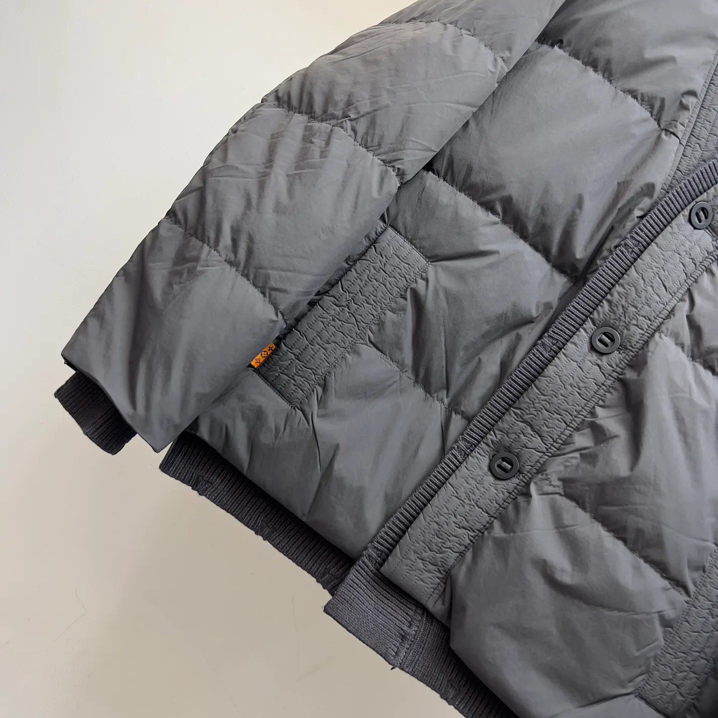 Куртки И Пуховики Женские Louis Vuitton 844069