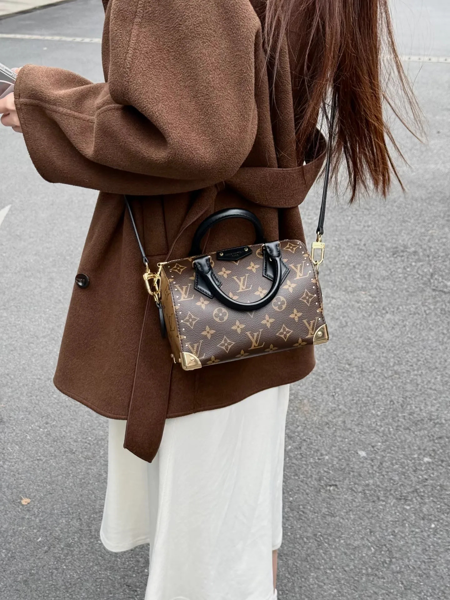 Классические Сумки Женские Louis Vuitton 18148120