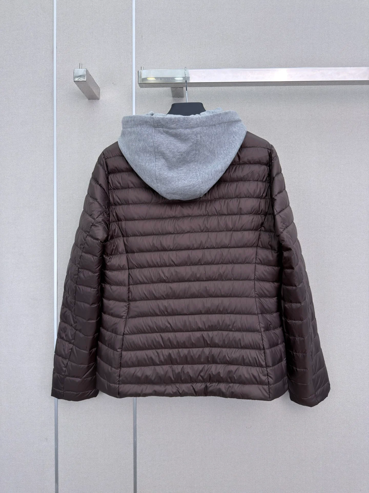 Куртки И Пуховики Женские Prada 18185818