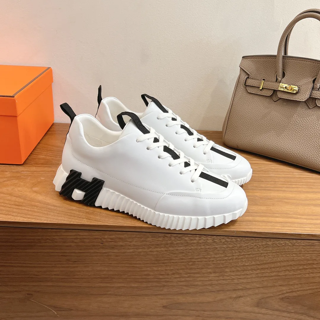 Кроссовки Женские Hermes 18963798