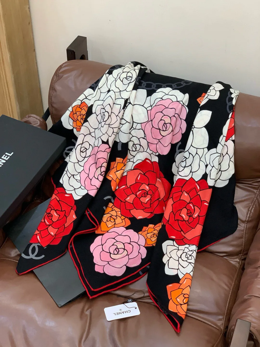 Платки Chanel 10114529