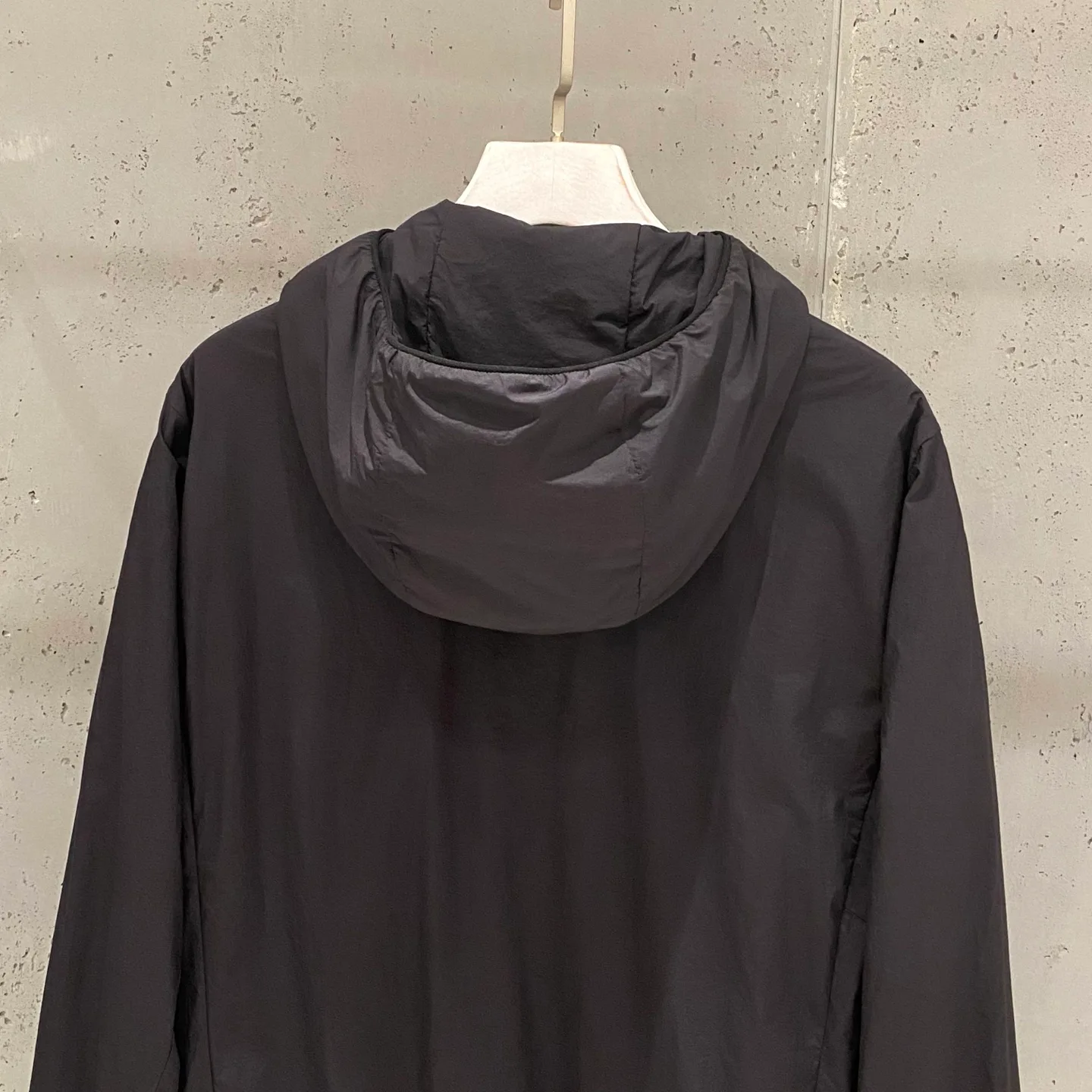 Куртки И Пуховики Мужские Moncler 107114