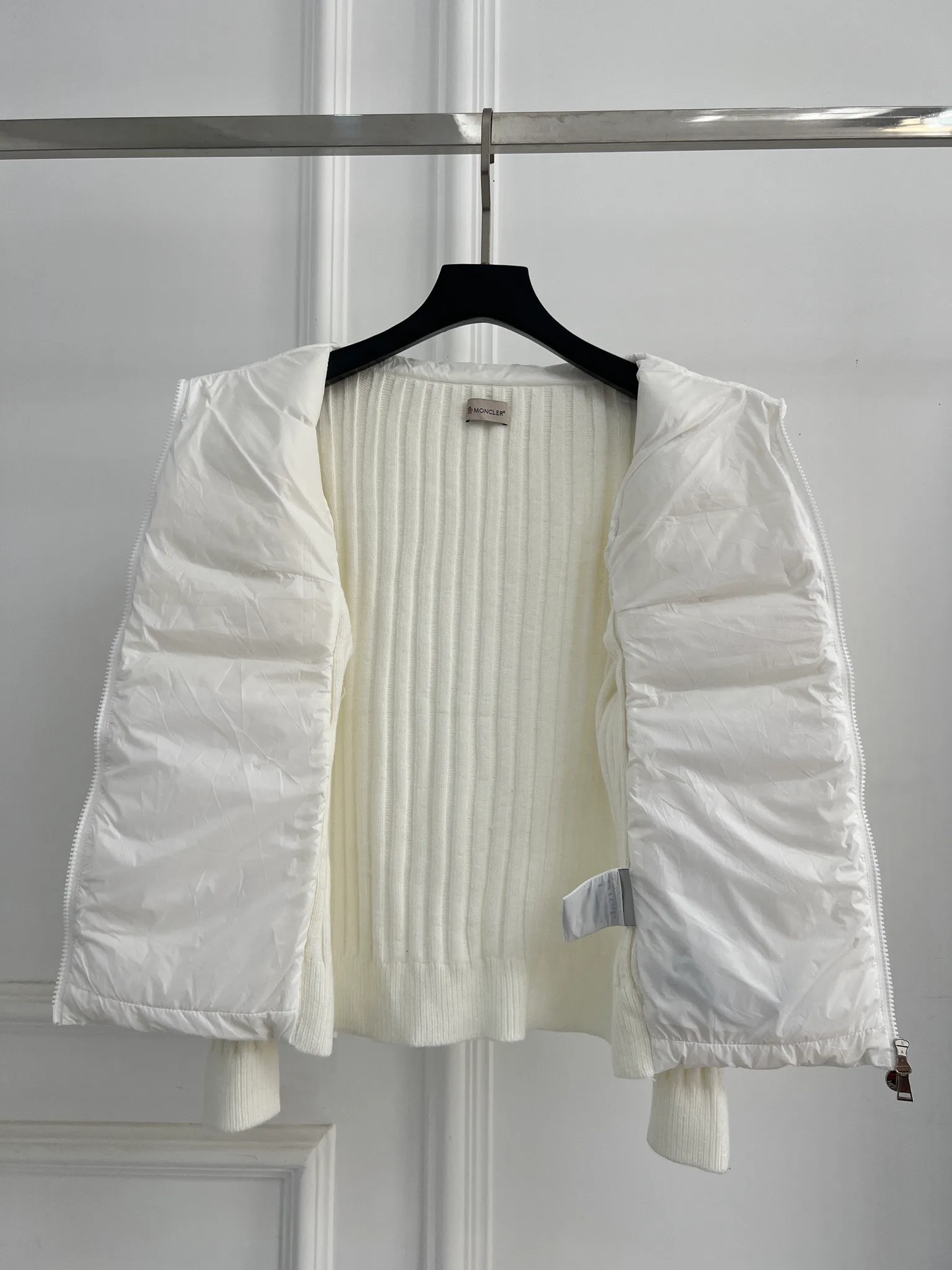 Куртки И Пуховики Женские Moncler 18416279