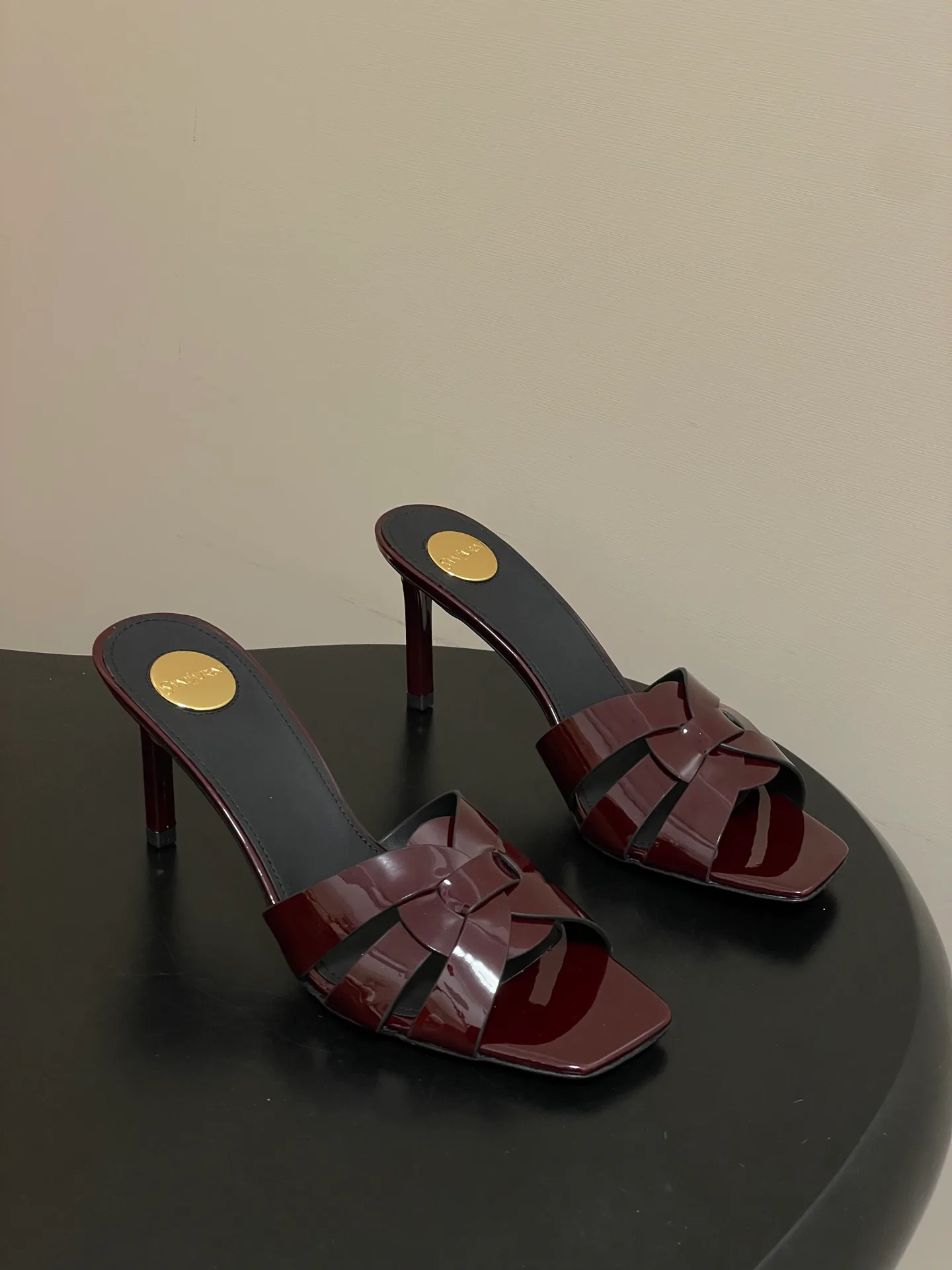 Сандалии Женские Saint Laurent 11539479