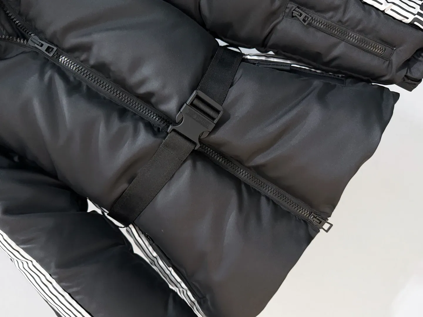 Куртки И Пуховики Женские Christian Dior 345847