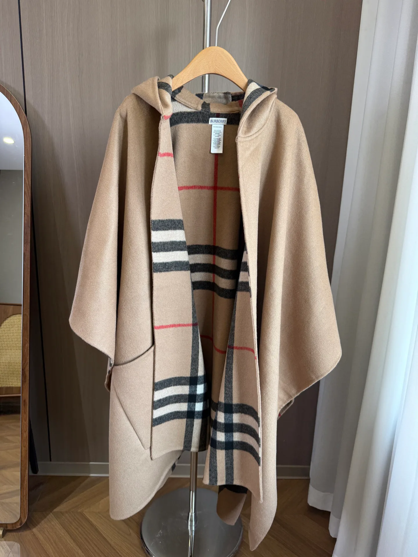 Пальто Женские Burberry 19337232