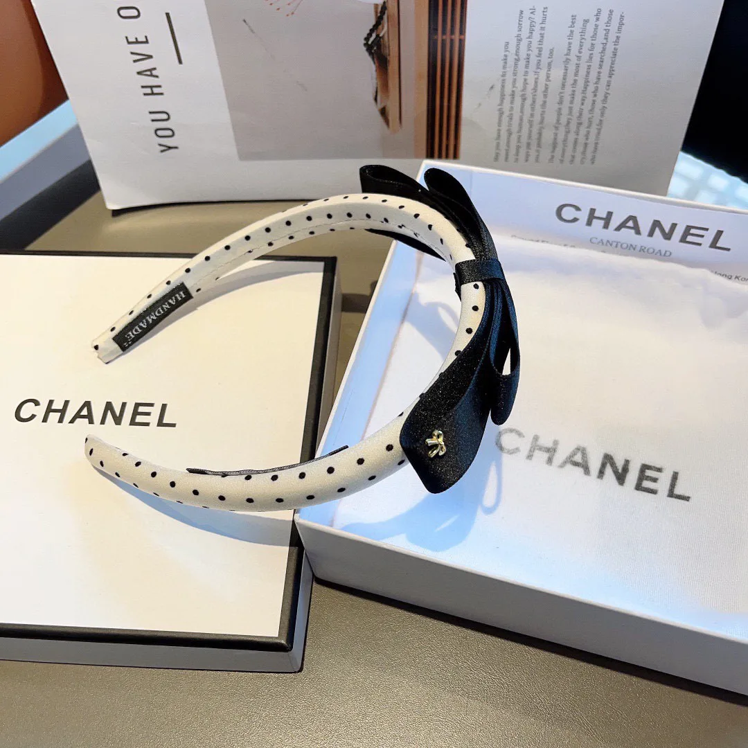 Головные Уборы Chanel 4715907