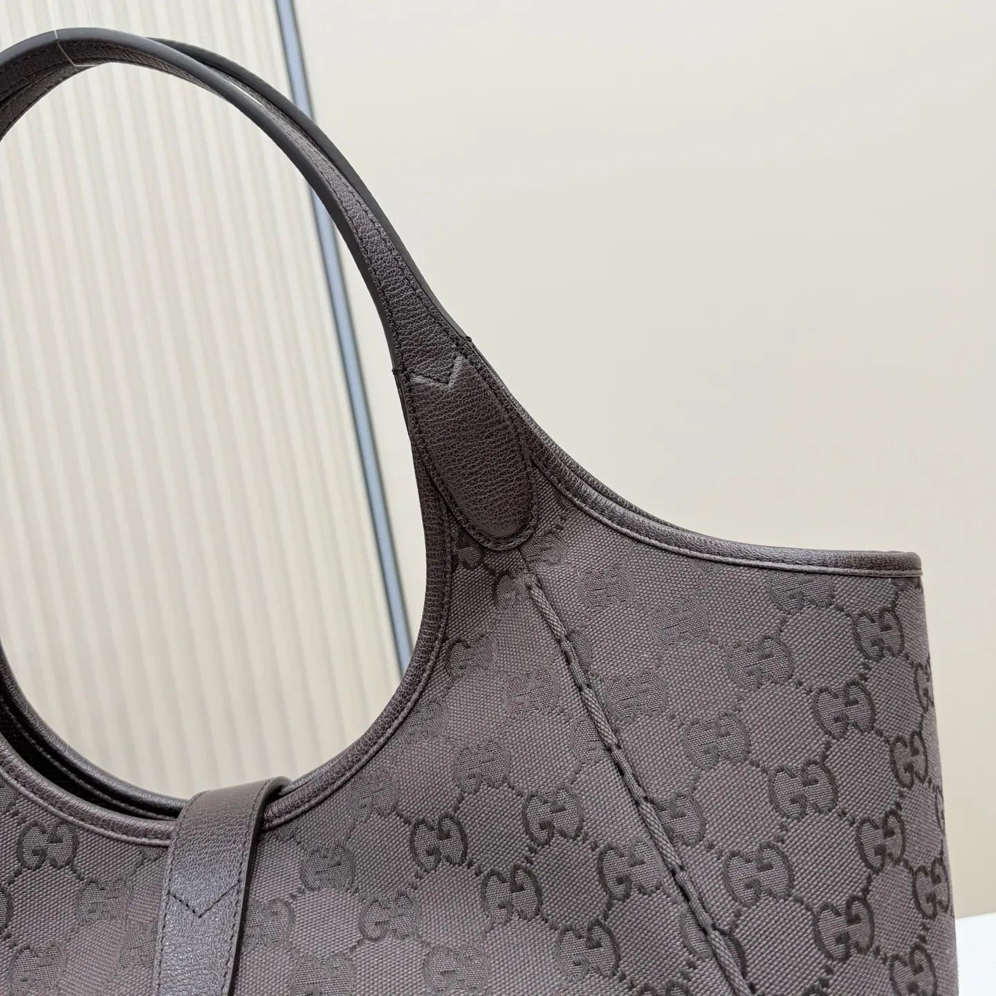 Классические Сумки Женские Gucci 12841775