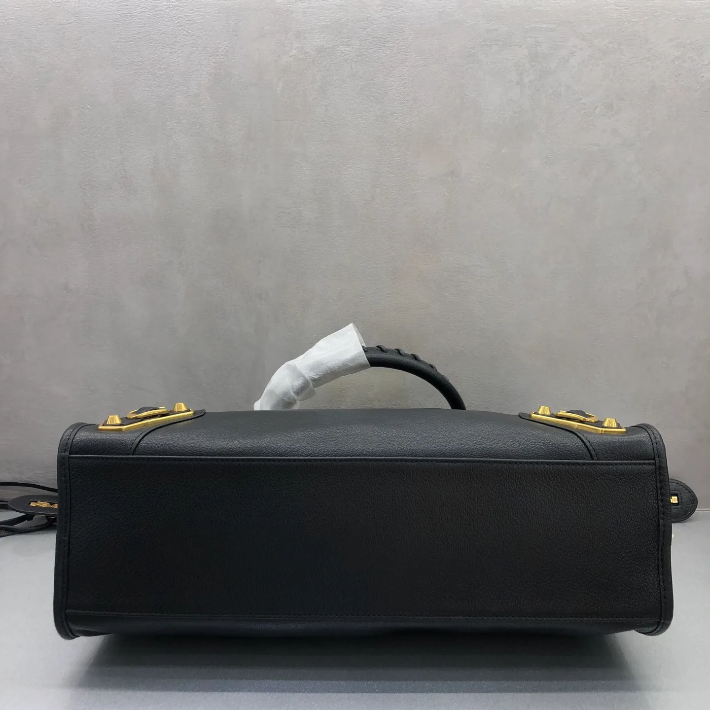 Классические Сумки Женские Balenciaga 18135691