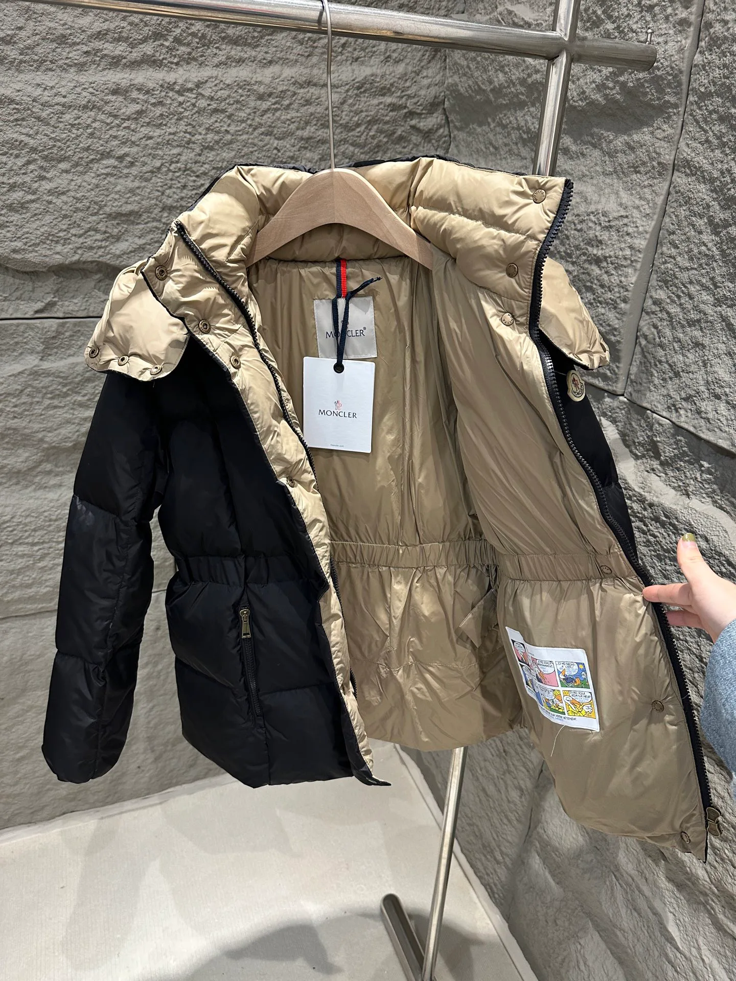 Куртки И Пуховики Женские Moncler 18609633
