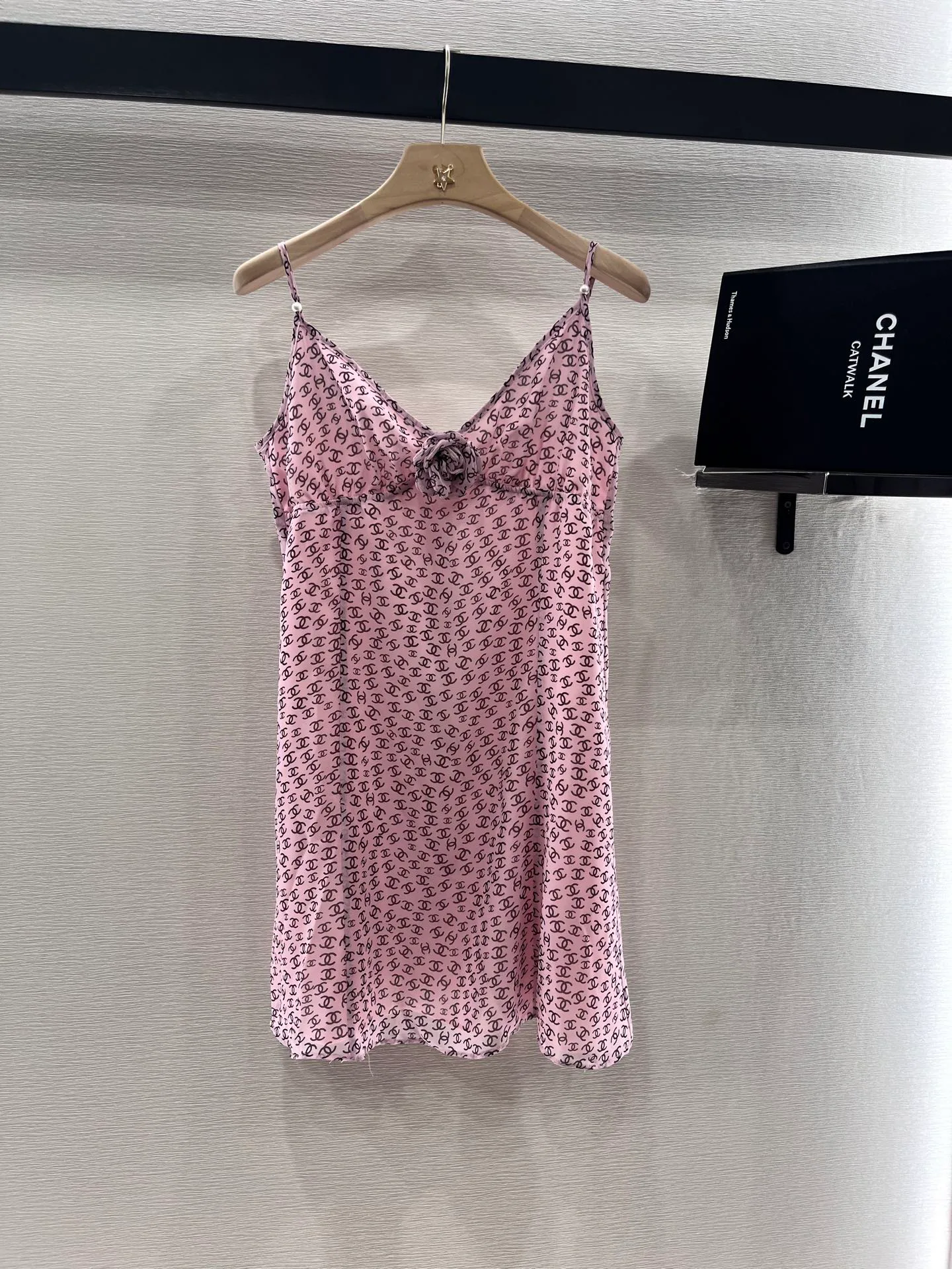 Платья Женские Chanel 21832