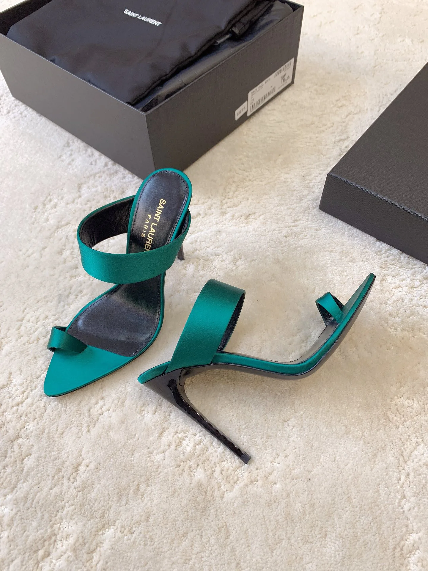 Босоножки Женские Saint Laurent 17184610