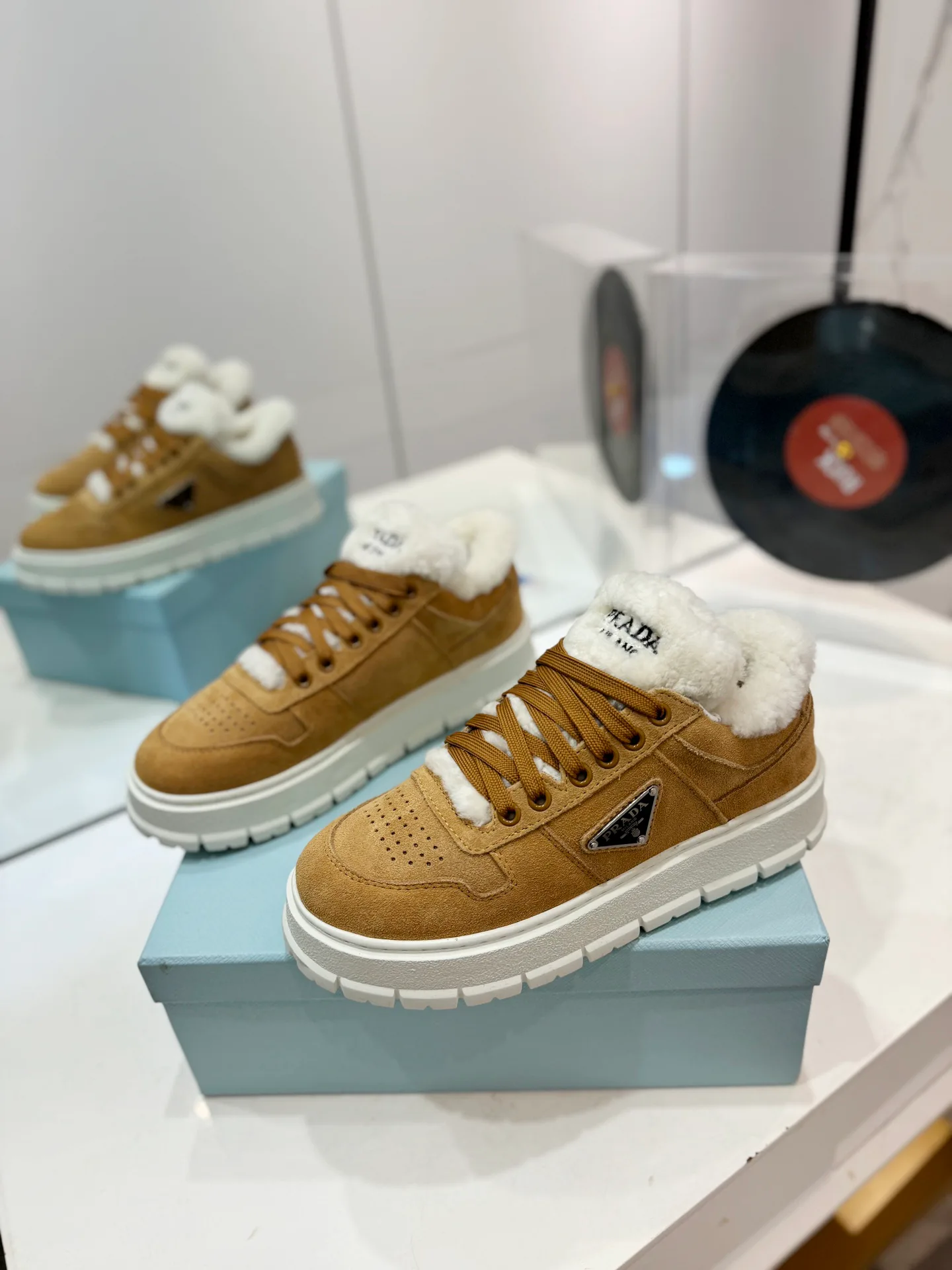 Кроссовки Женские Prada 20068658