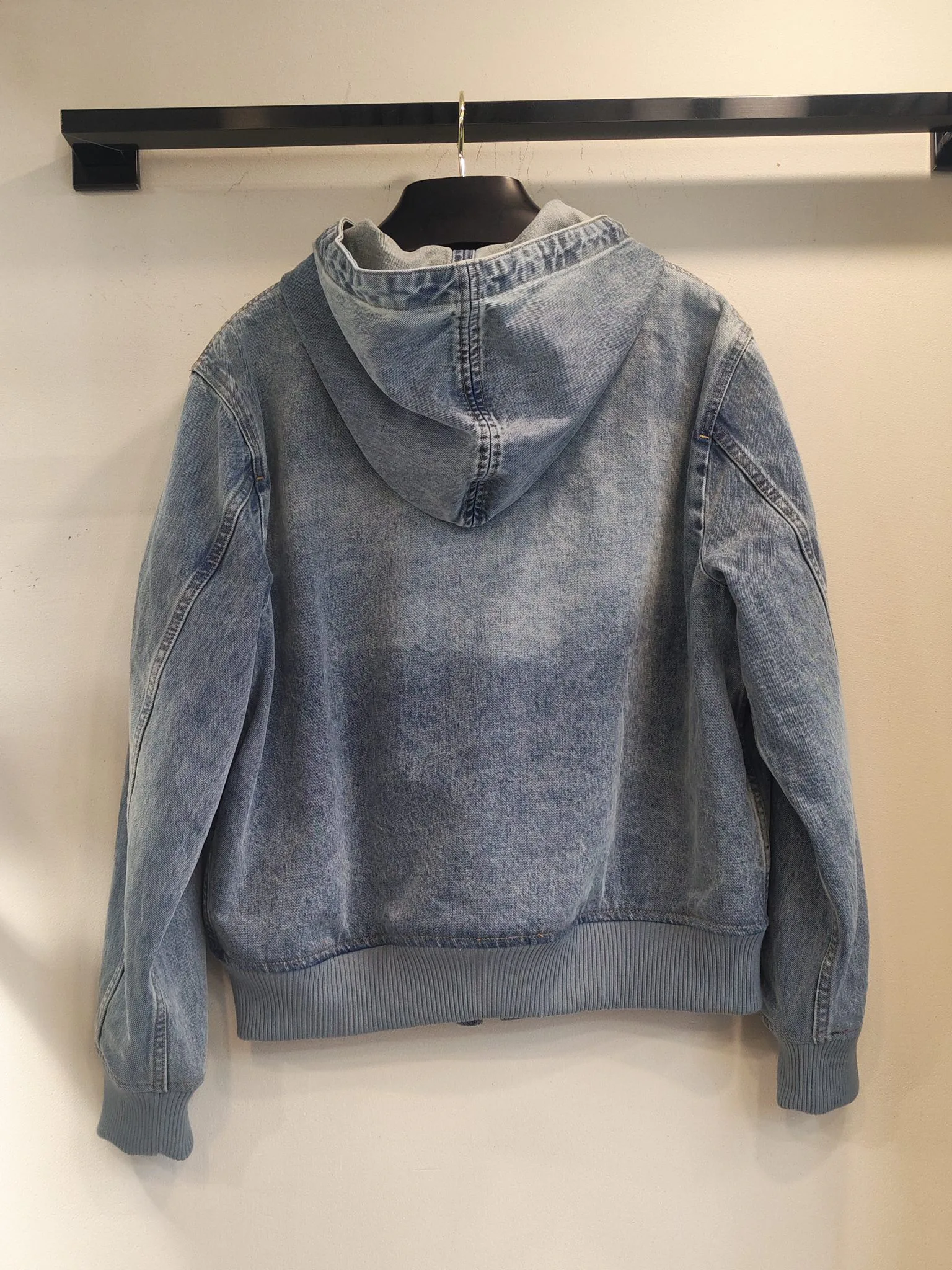 Куртки И Пуховики Женские Louis Vuitton 5039899