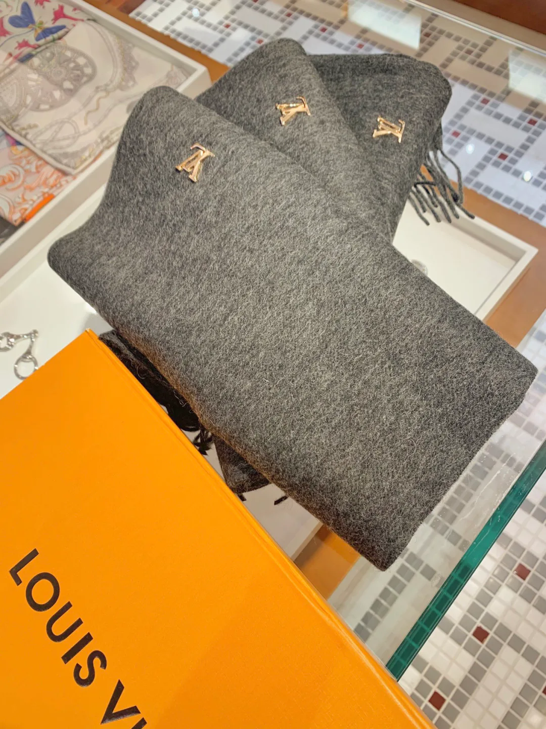 Шарфы Louis Vuitton 4738552