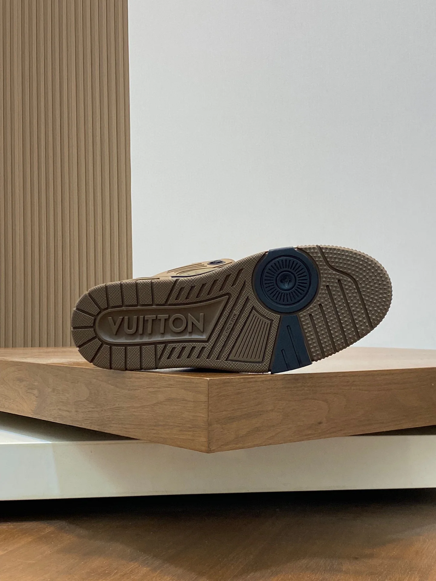 Кроссовки Мужские Louis Vuitton 4705631