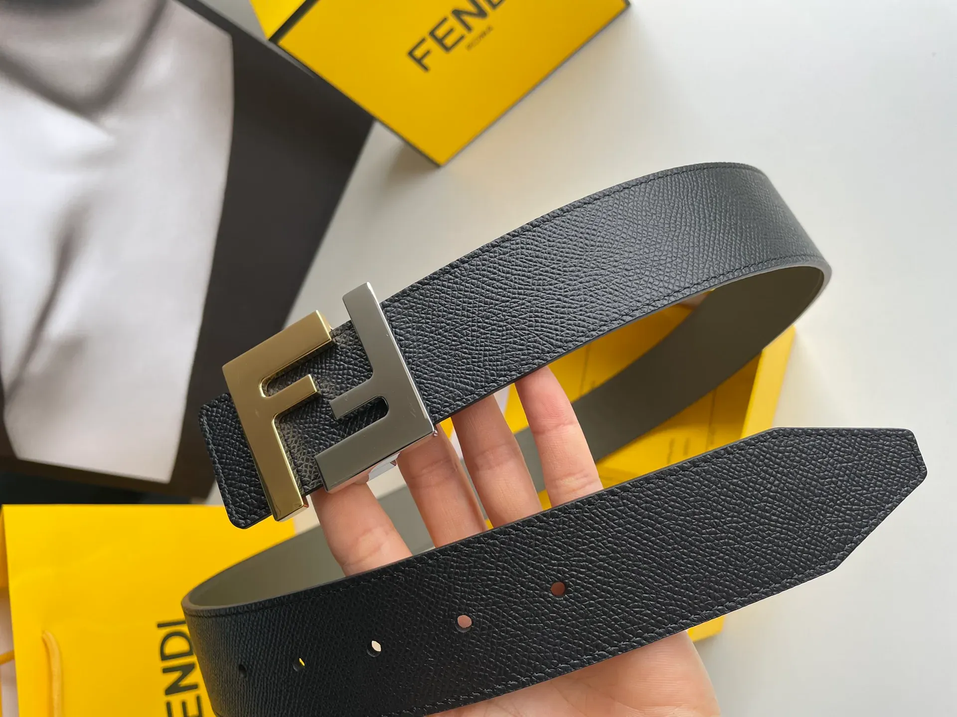 Ремни Fendi 5141496