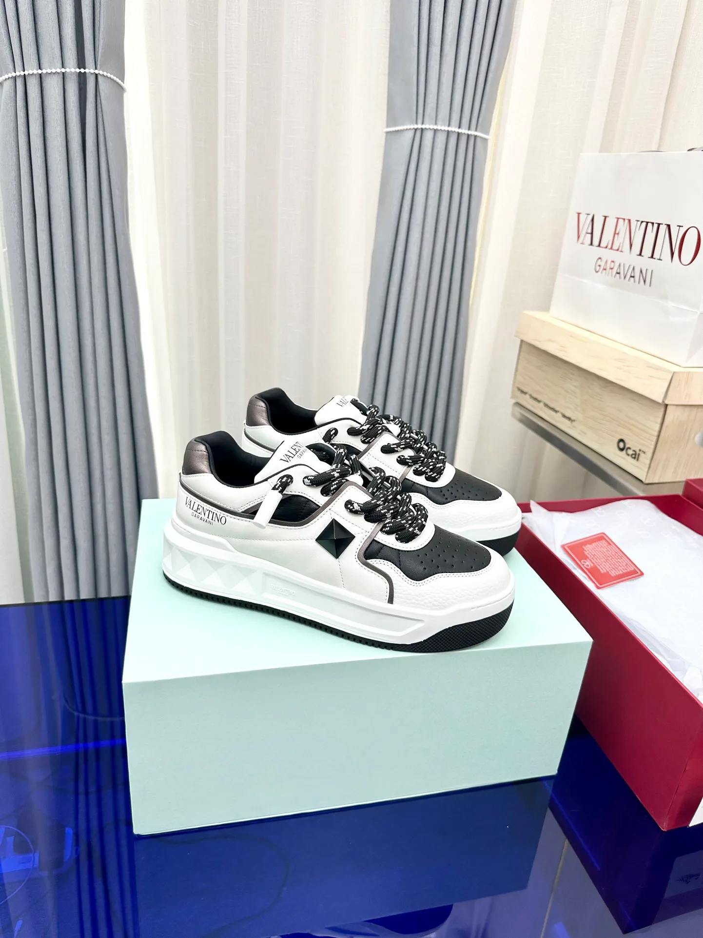 Кроссовки Женские Valentino 17948614