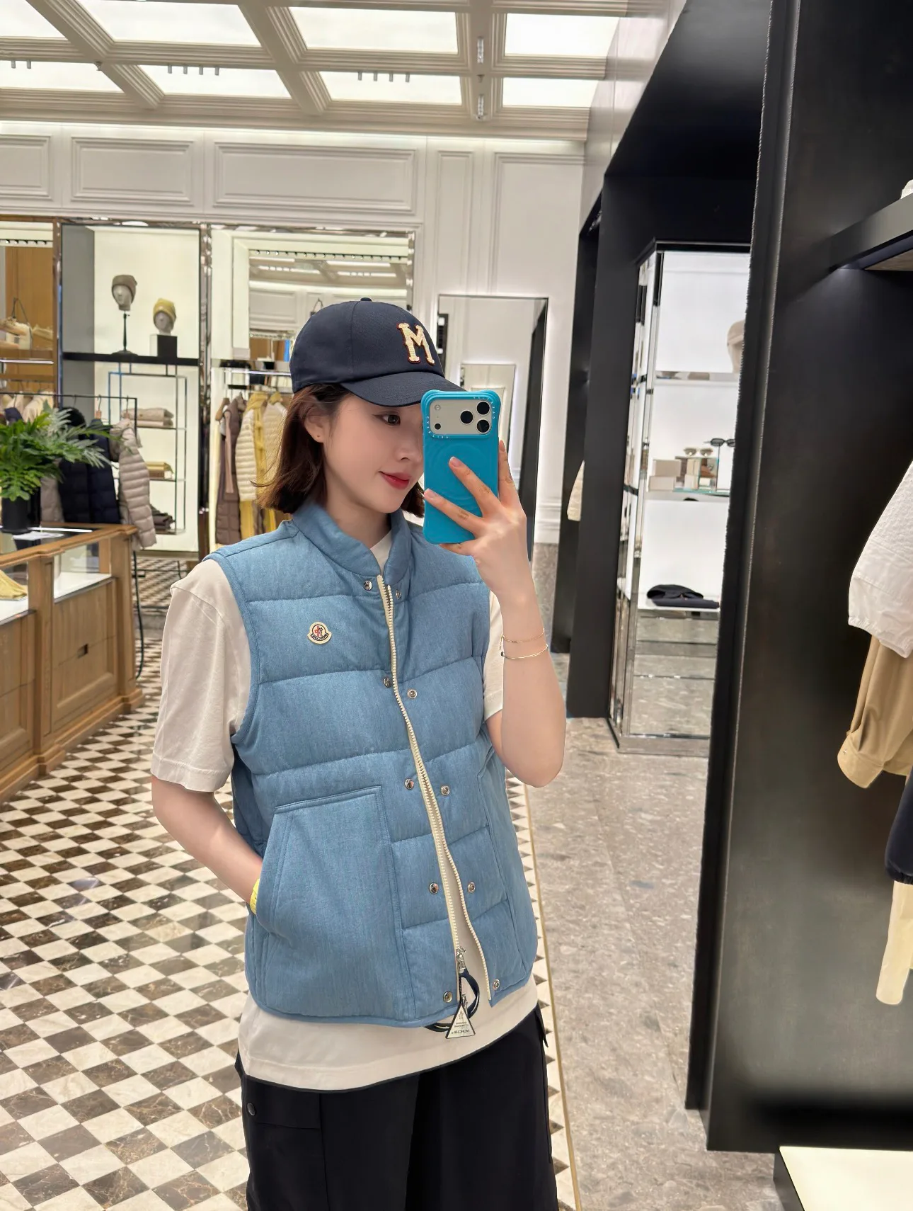 Жилеты Женские Moncler 18113613