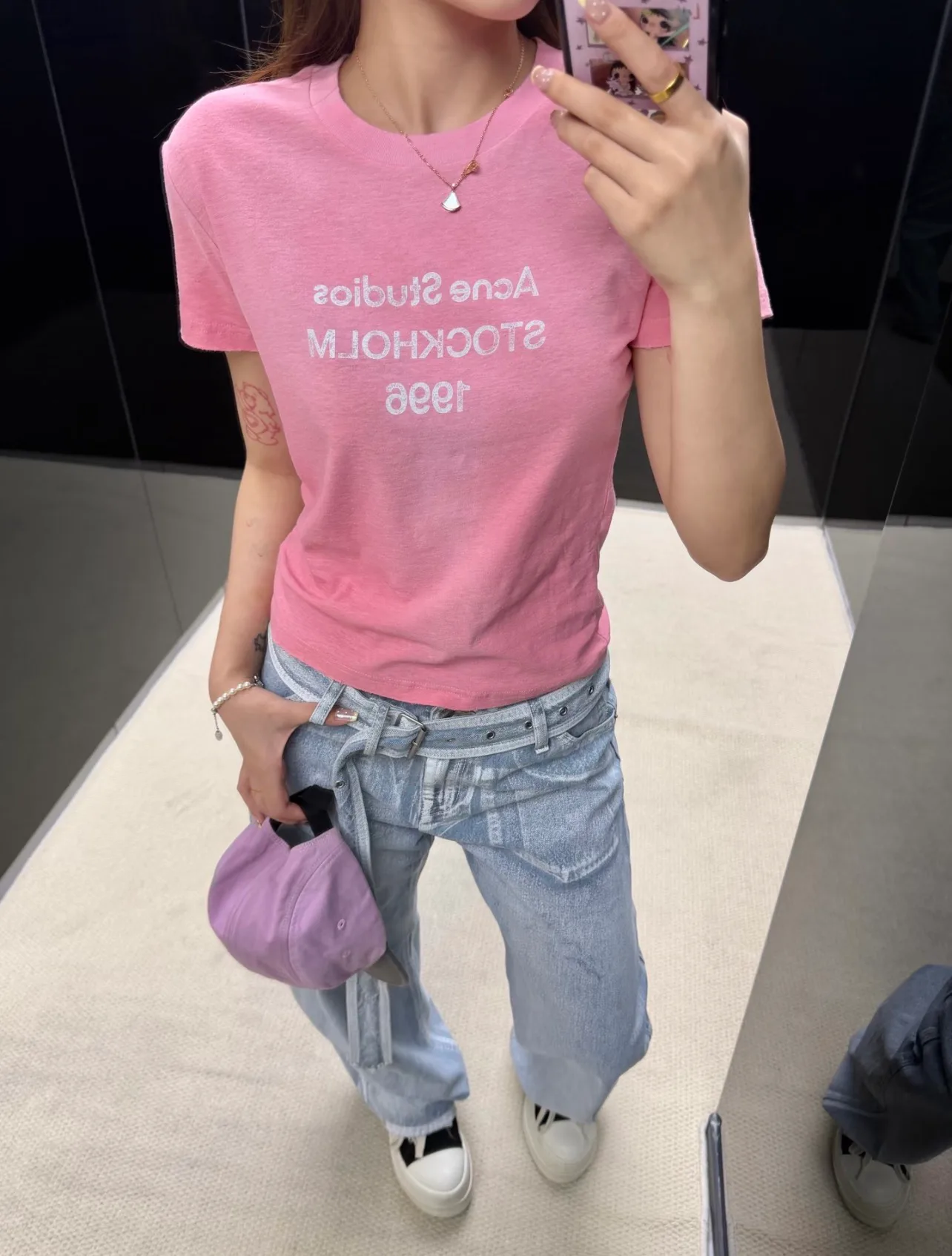 Футболки Женские Acne Studios 18028000
