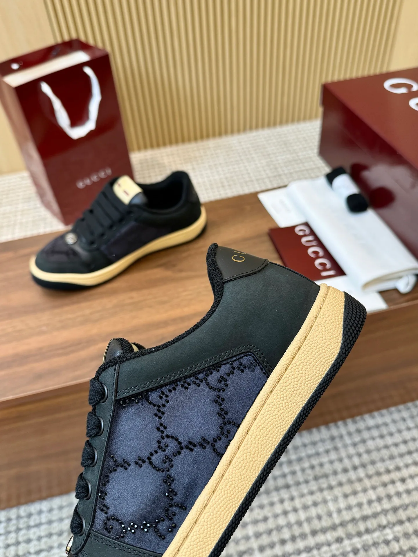 Кроссовки Женские Gucci 10236728