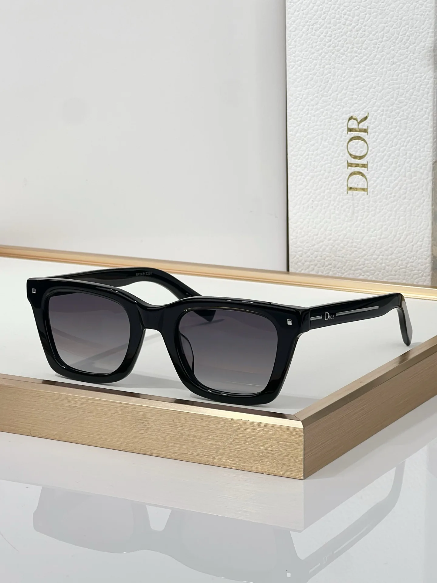 Очки Christian Dior 18239235
