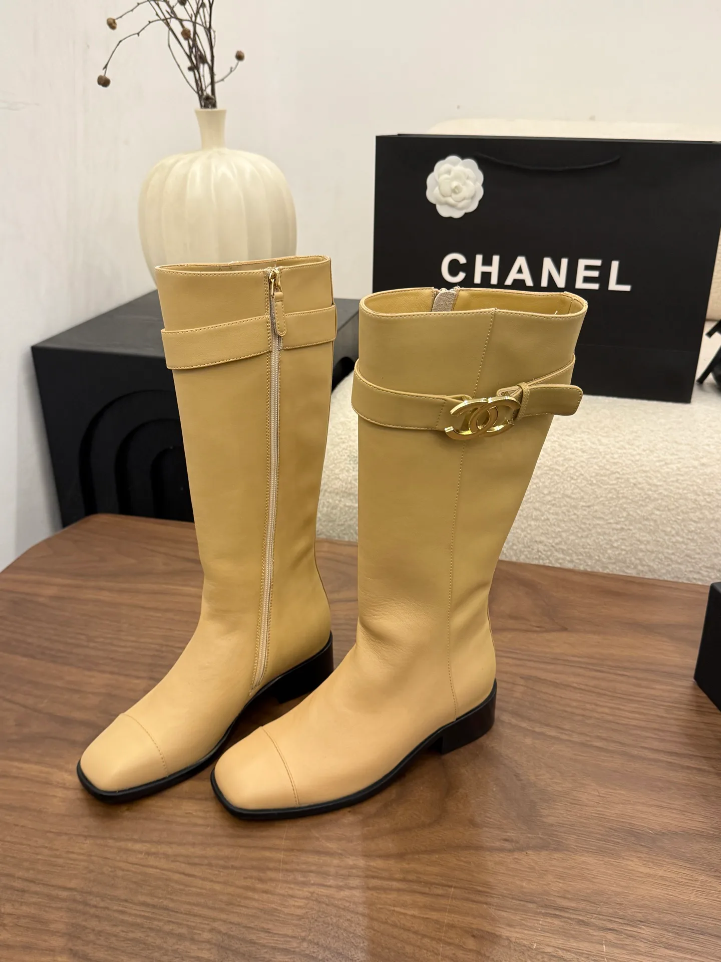 Сапоги Женские Chanel 18323416