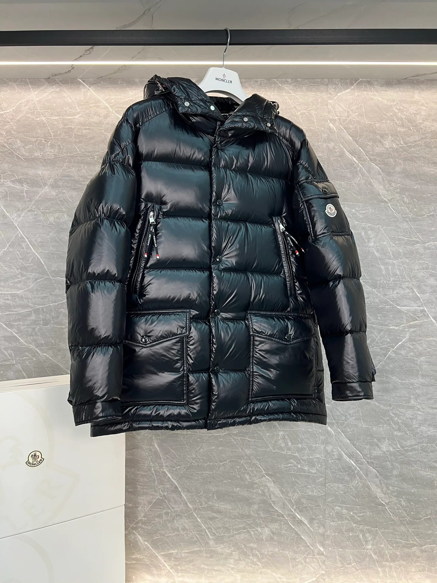 Куртки И Пуховики Женские Moncler 18599886