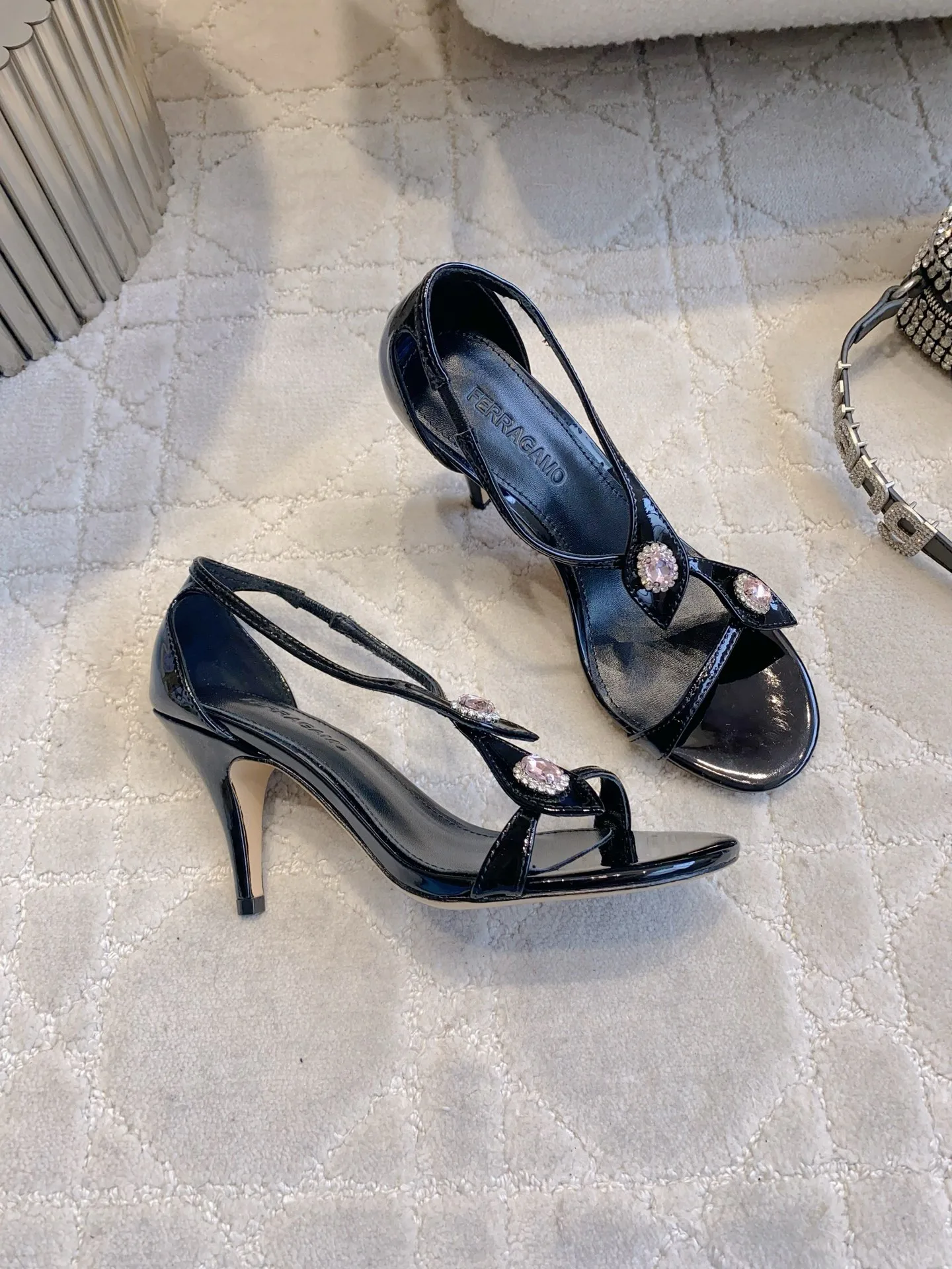 Босоножки Женские Salvatore Ferragamo 11543678