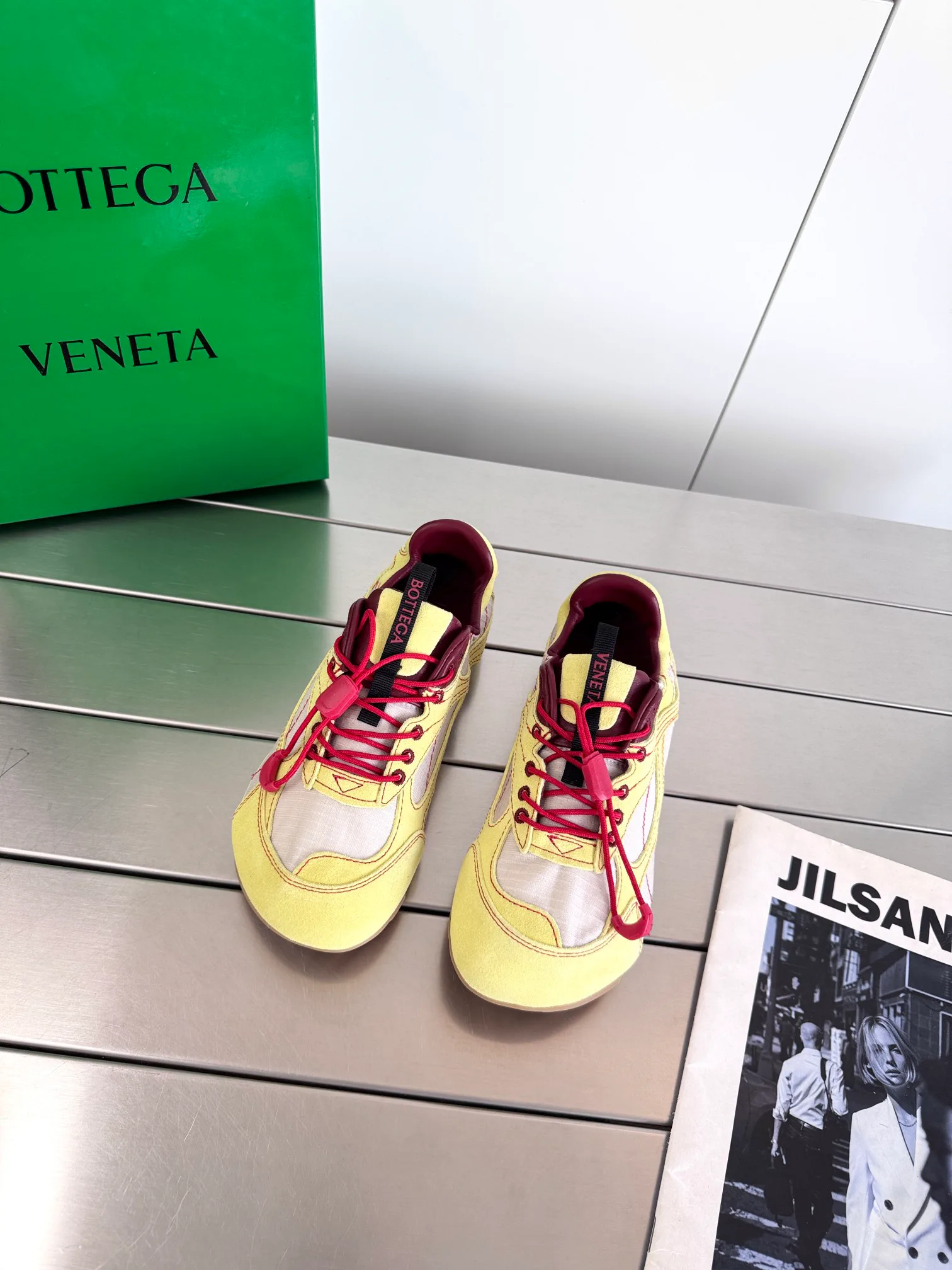 Кроссовки Женские Bottega Veneta 11911490