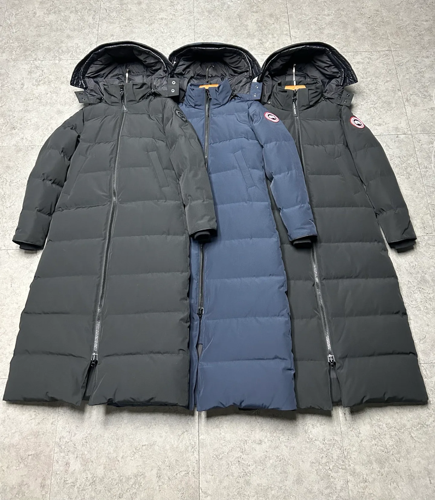 Куртки И Пуховики Женские Canada Goose 19276484