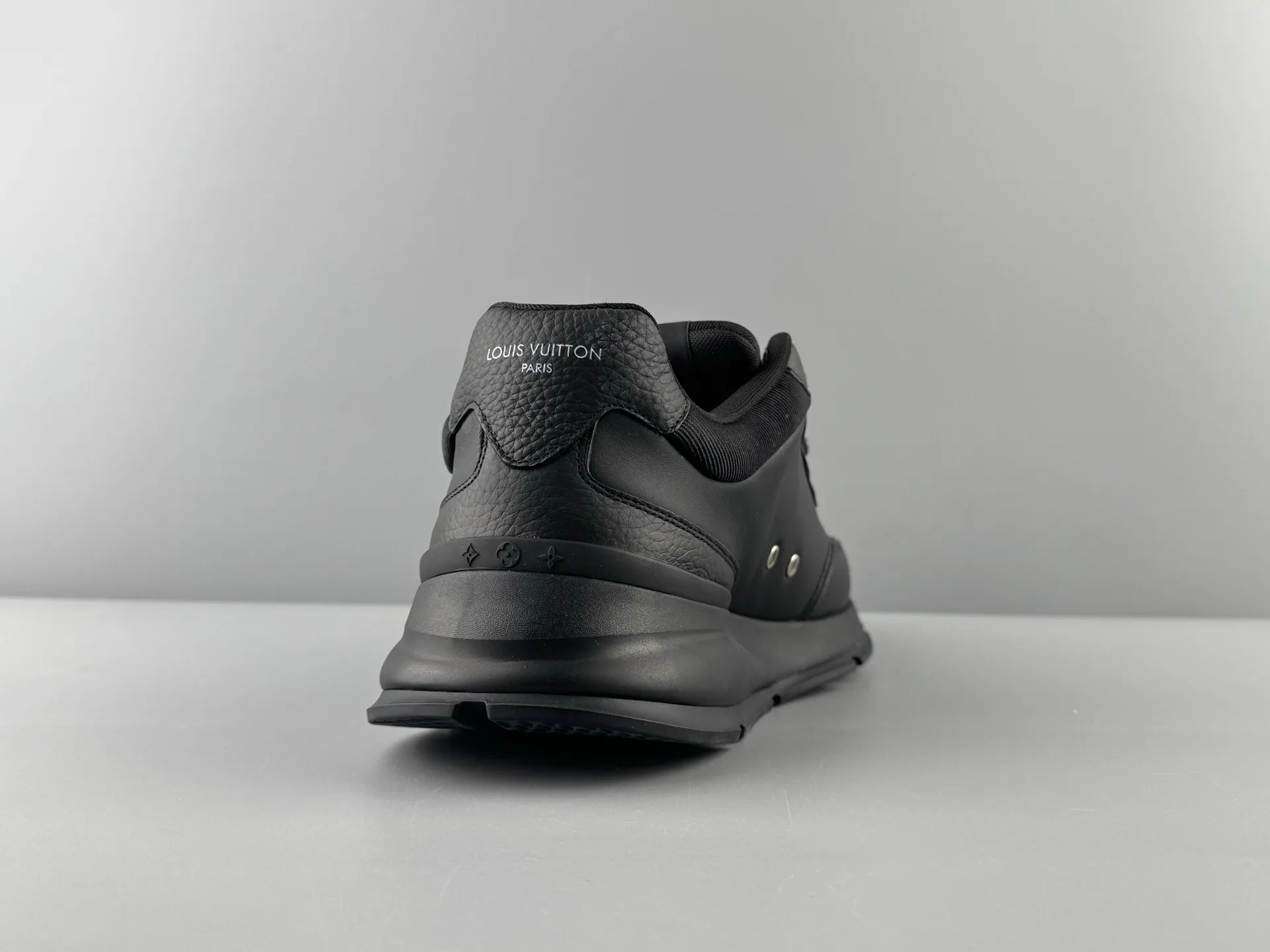 Кроссовки Мужские Louis Vuitton 1851263