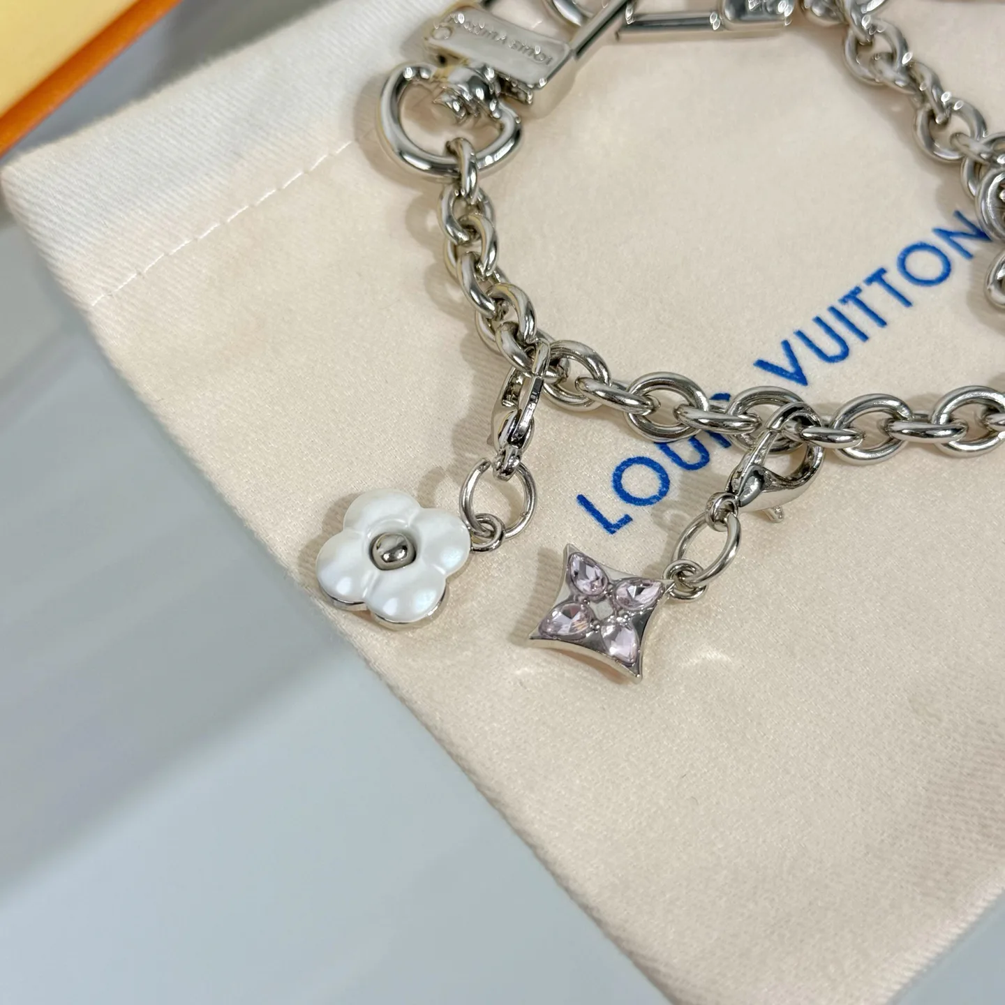 Бижутерия Louis Vuitton 280971