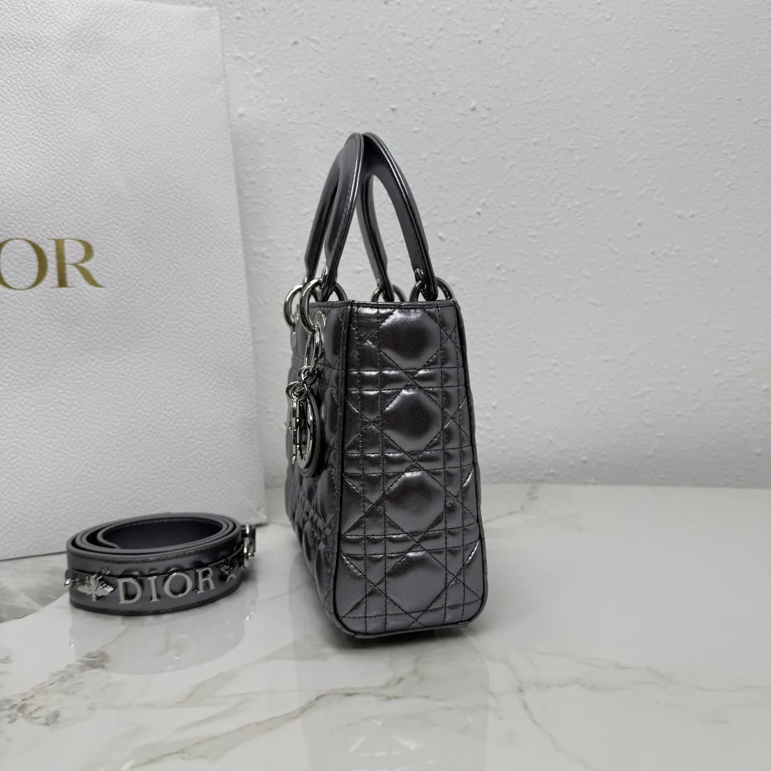 Классические Сумки Женские Christian Dior 16974207