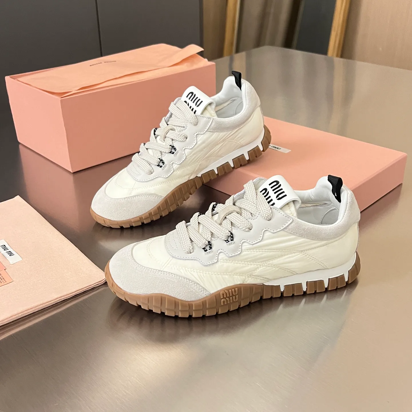 Кроссовки Женские Miu Miu 17968642