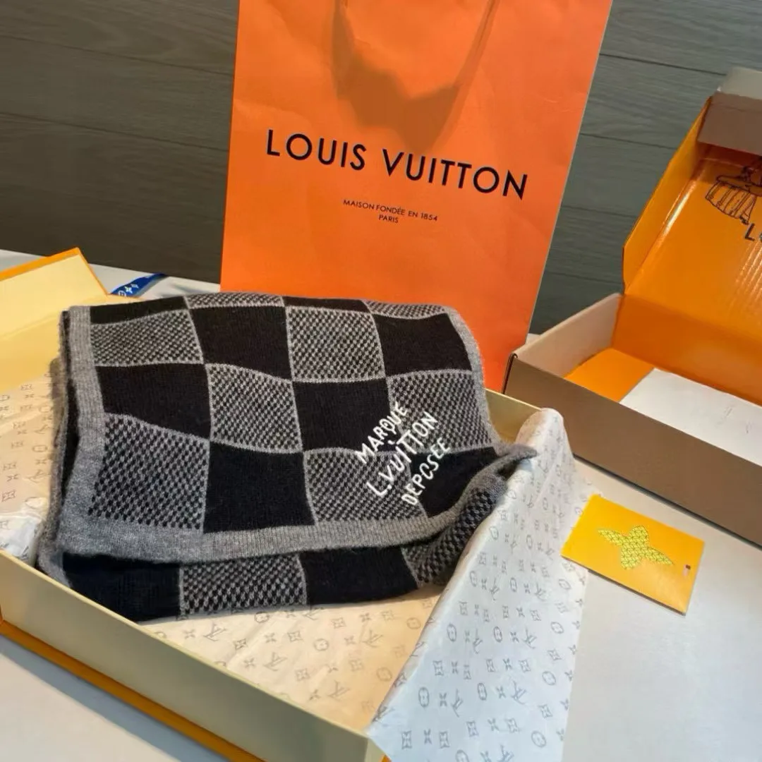 Шарфы Louis Vuitton 498289