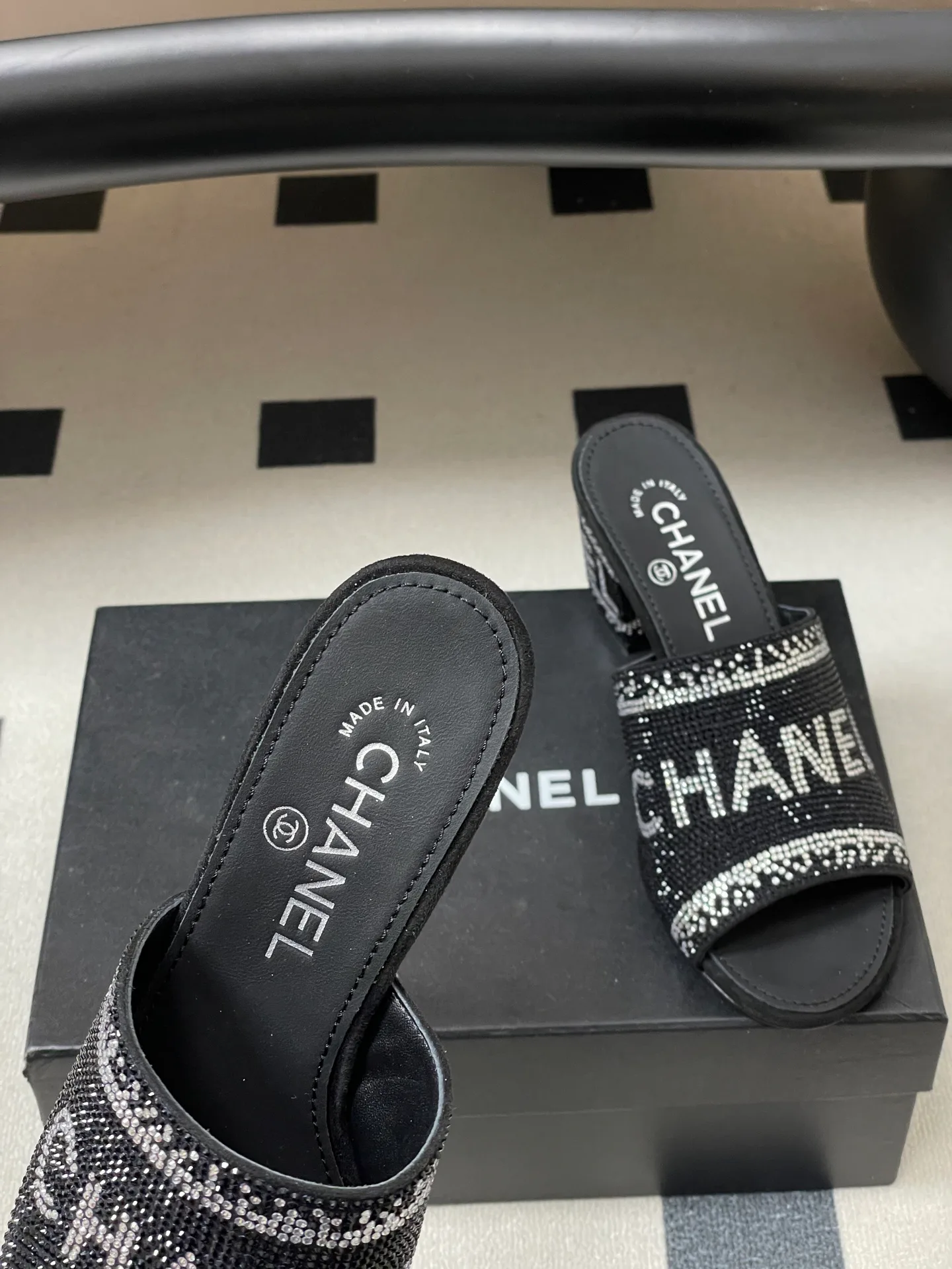 Босоножки Женские Chanel 10993946