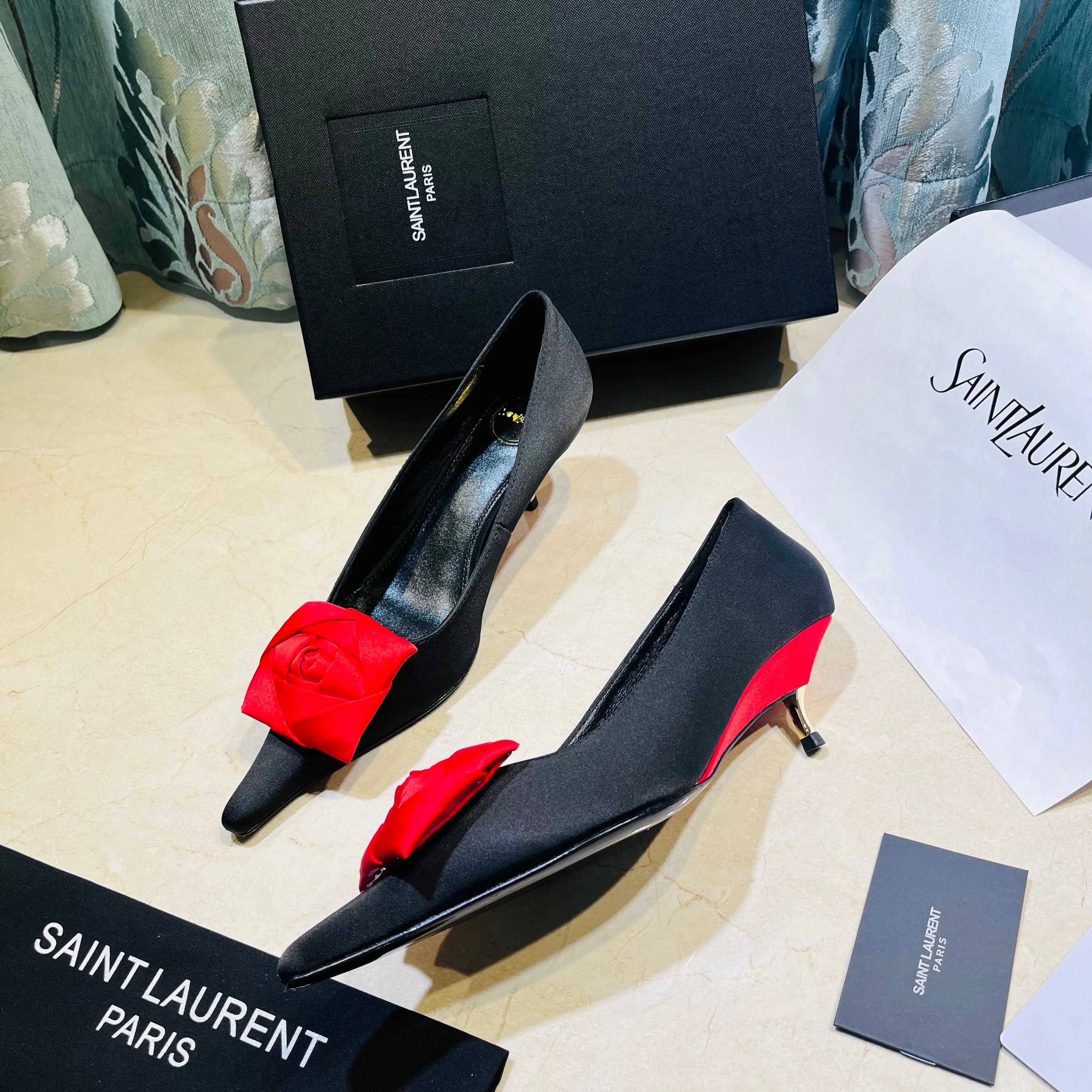 Туфли Женские Saint Laurent 18083610