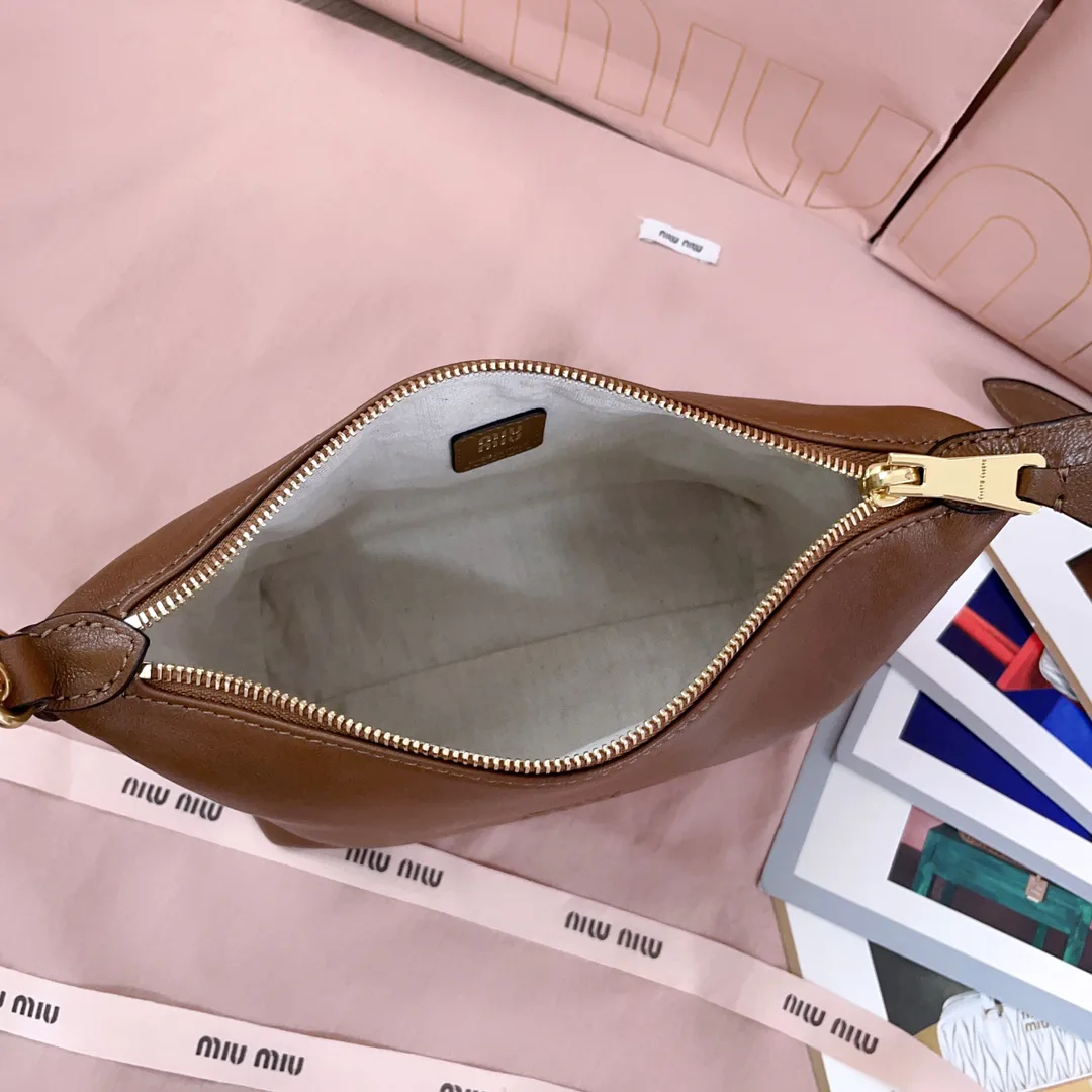 Классические Сумки Женские Miu Miu 11565887