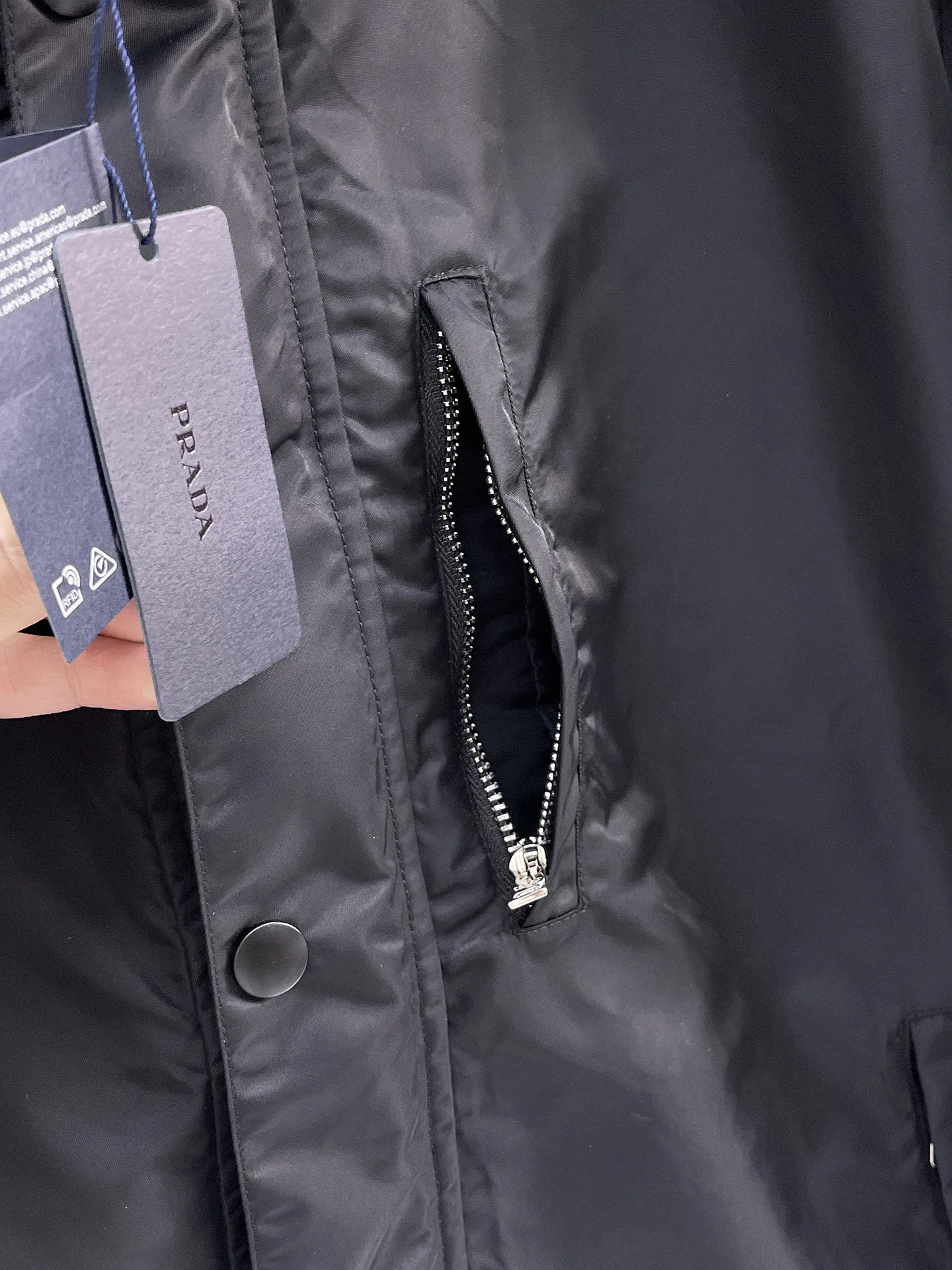 Куртки И Пуховики Мужские Prada 9352315