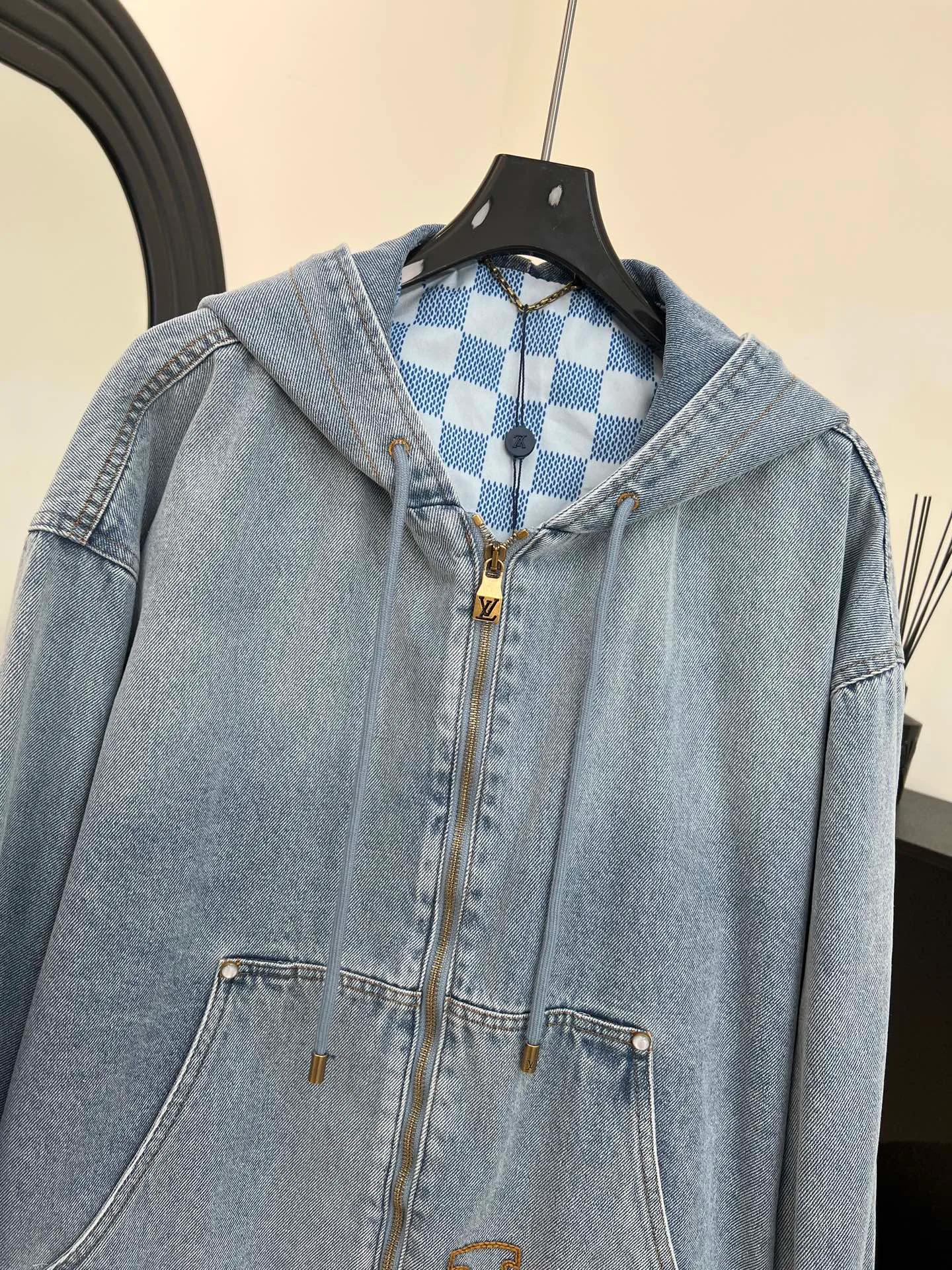 Куртки И Пуховики Мужские Louis Vuitton 240376