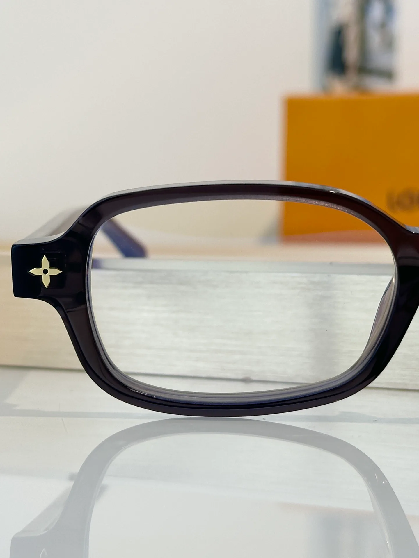 Очки Louis Vuitton 6631090