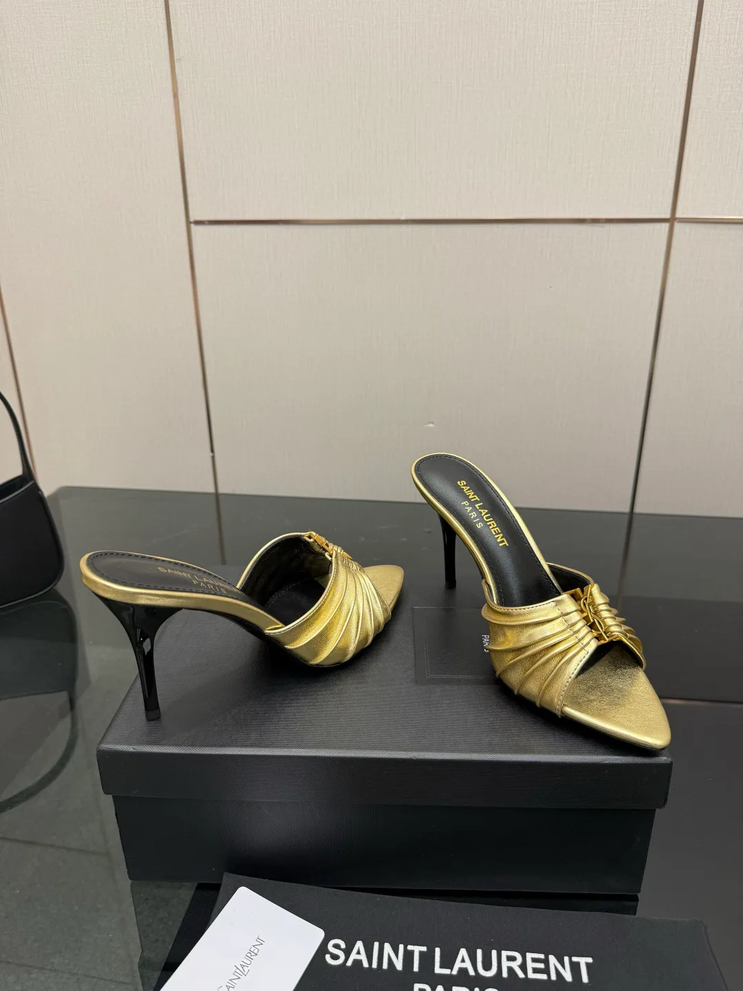 Босоножки Женские Saint Laurent 13164422
