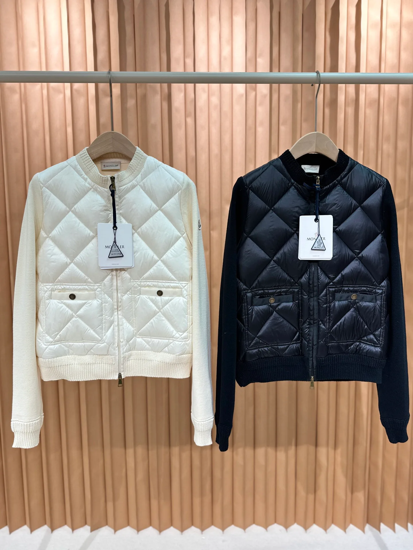 Куртки И Пуховики Женские Moncler 18106079