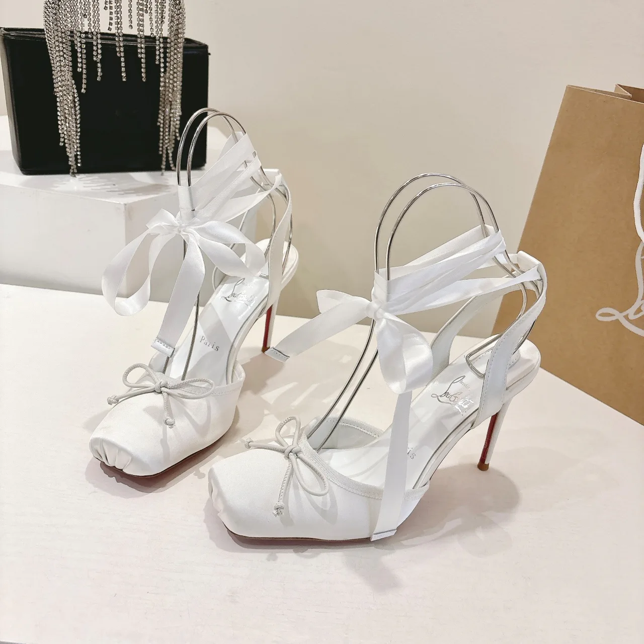 Туфли Женские Christian Louboutin 1111098